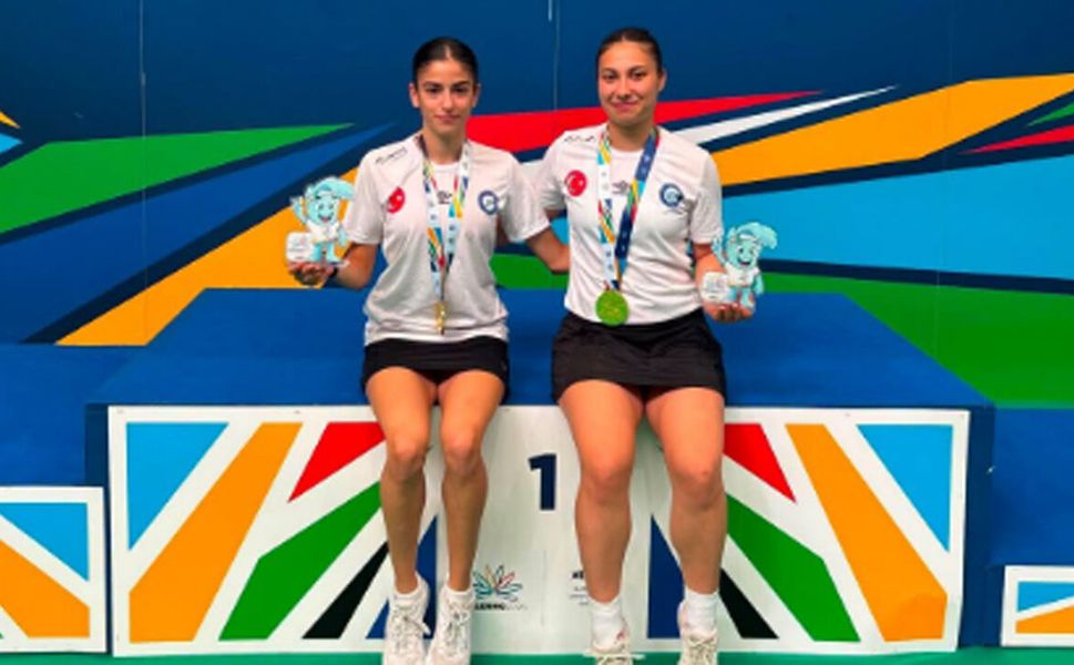 Çorumlu Milli Sporcu Beren Aşkar ve Partneri Zeynep Berre Ocakoğlu Avrupa Şampiyonu