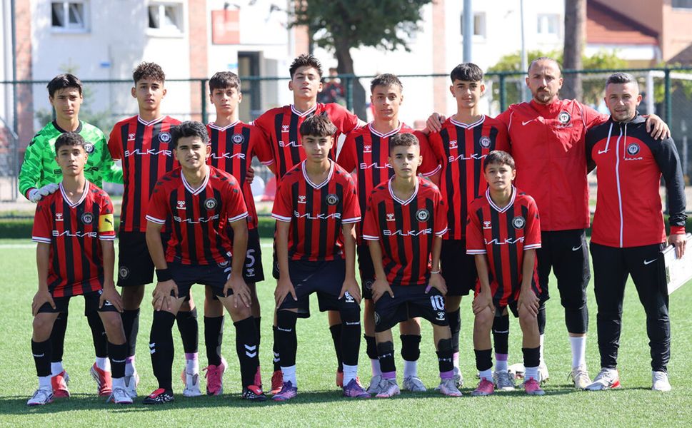 Arca Çorum FK Akademi’den Bolu’da çifte zafer