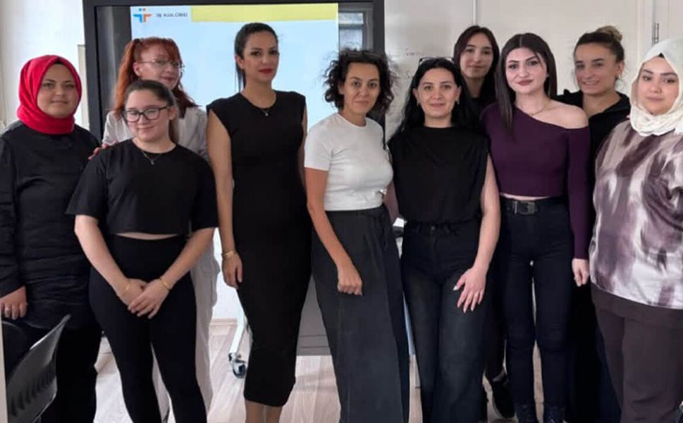 İŞKUR ile A101 iş birliğinde mesleki eğitim programı tamamlandı