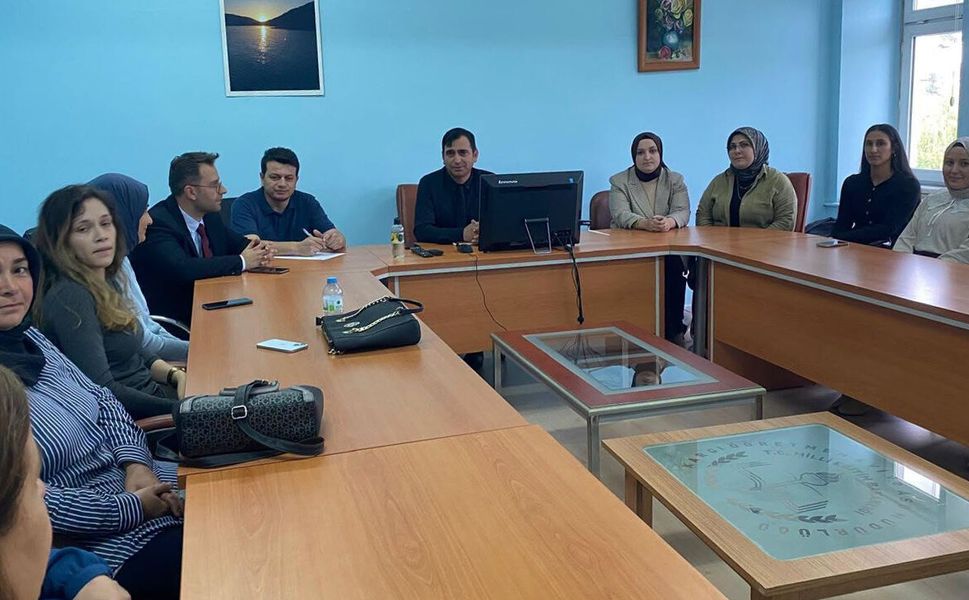 Özel eğitim öğretmenleriyle değerlendirme toplantısı