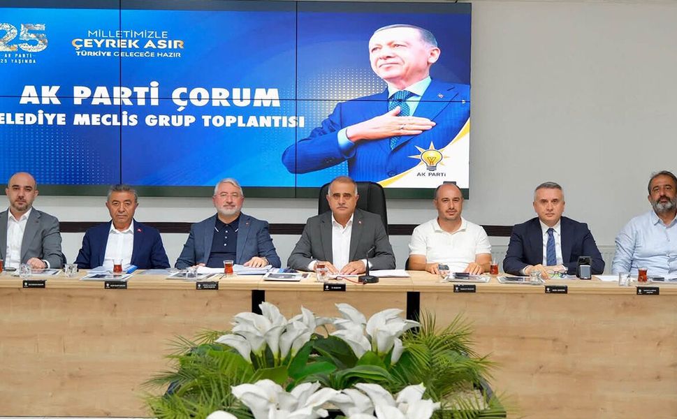 AK Parti Belediye Meclisi Grubu eylül toplantısını yaptı