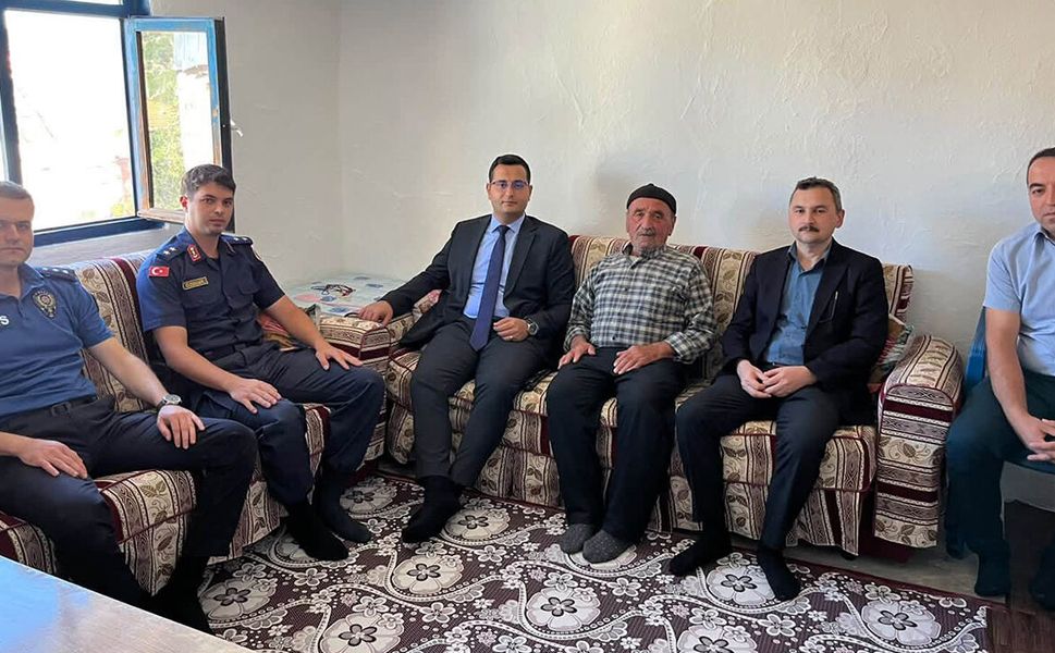 Kaymakam Tokur’dan gazi ve vatandaşlara hane ziyareti