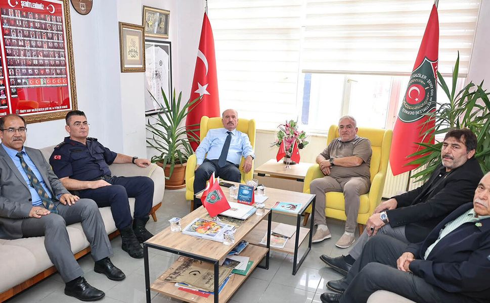 Vali Çalgan’dan şehit ve gazi yakınları derneklerine ziyaret