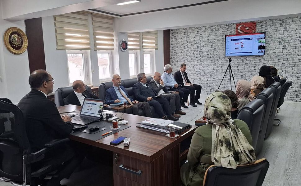 Çorum’da “İyilik Var Gönüllülük Platformu” toplantısı yapıldı