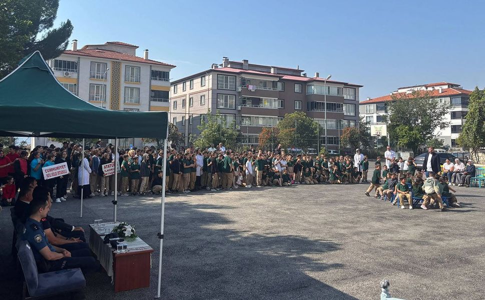 İlköğretim Haftası kutlandı: İlk ders heyecanını birlite yaşadılar