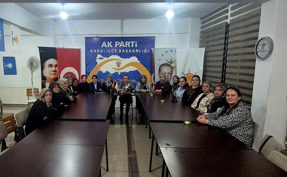 AK Parti Kadın Kolları toplandı: Yeni hedefler masaya yatırıldı