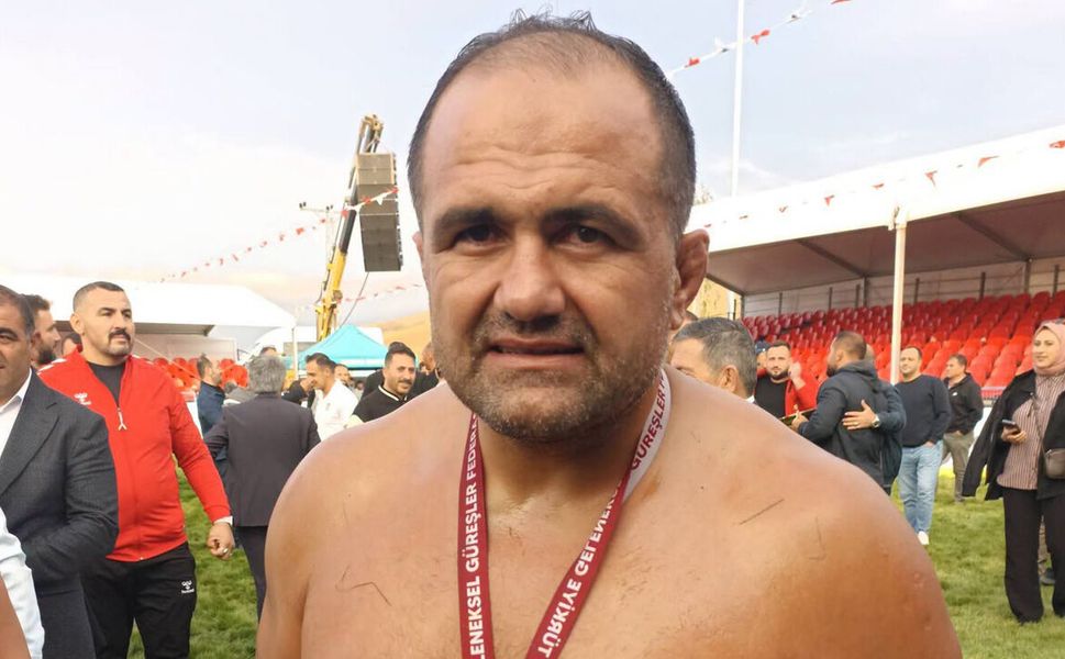 “İç Anadolu’nun Kırkpınarı”nda nefes kesen final: Mehmet Yeşil Yeşil başpehlivan oldu