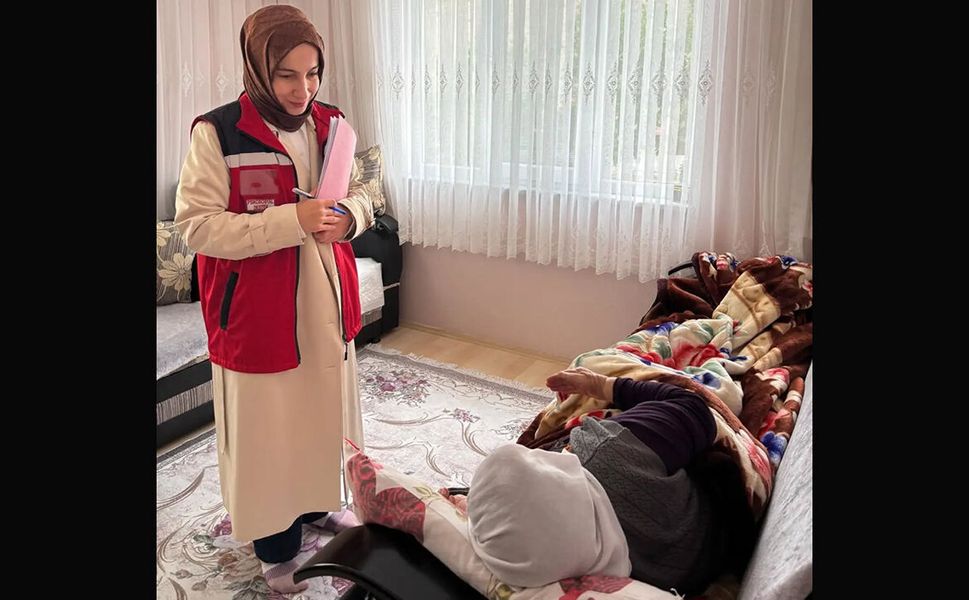 Alaca’da yaşlılar yalnız bırakılmadı: Birlikte vakit geçirdiler