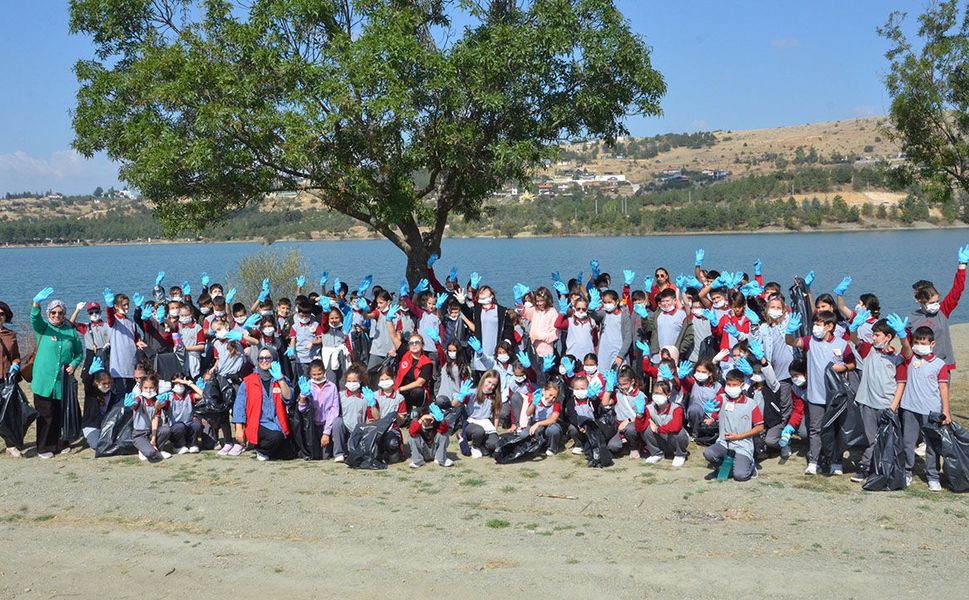Çorum'da 250 kişi birlikte çevre temizliği yaptı