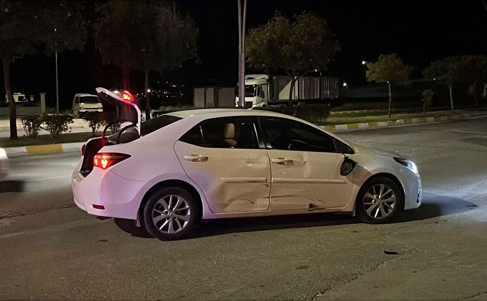 Çorum Akşemseddin Caddesi'nde feci kaza: Otomobil ile motosikletin çarpışması hastanede bitti