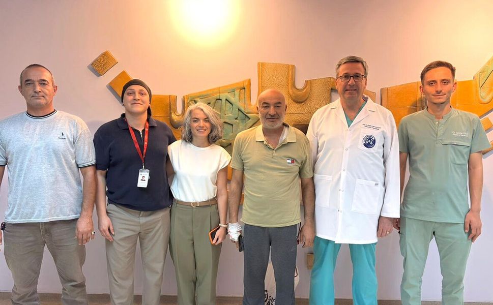 Çorumlu hastaya Kayseri’de mucize müdahale: Kendi sırt dokusu omzuna nakledildi!