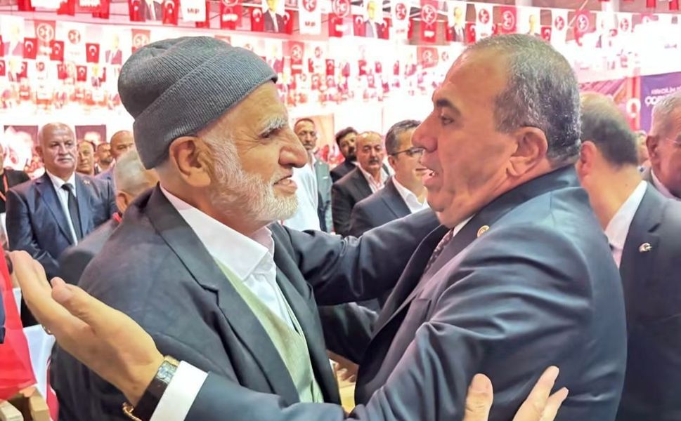 Kayrıcı, MHP’nin eski il başkanı İsmail Taşkan ile bir araya geldi