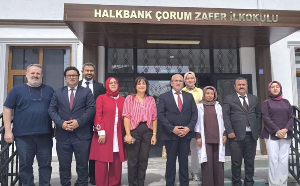 Cemil Çağlar’dan yeni eğitim yılının ilk gününde okul ziyareti