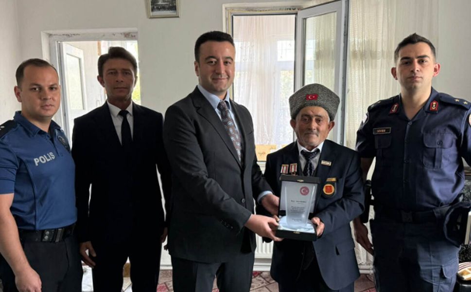 Ortaköy Kaymakamı Fatih Şimşek’ten gazilere anlamlı ziyaret