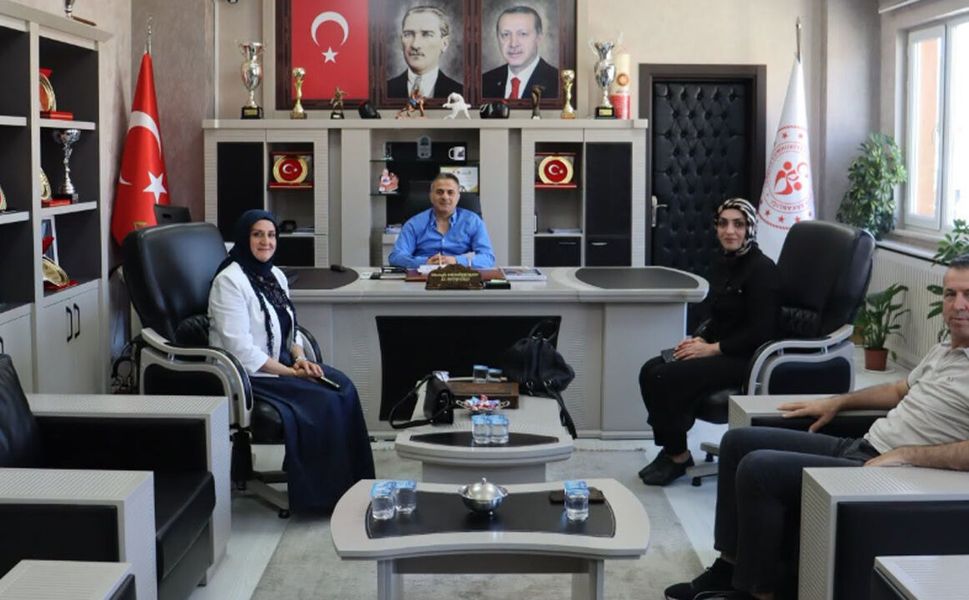 Otizmli bireylere yönelik çalışmalar görüşüldü