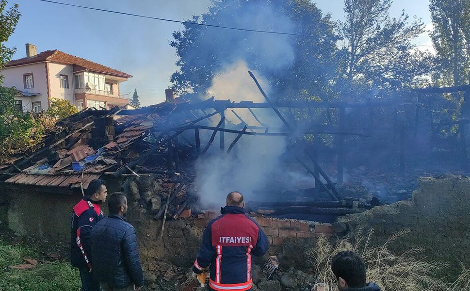 Bir kıvılcımla kullanılmaz hale geldi: Nedeni öğrenilemedi