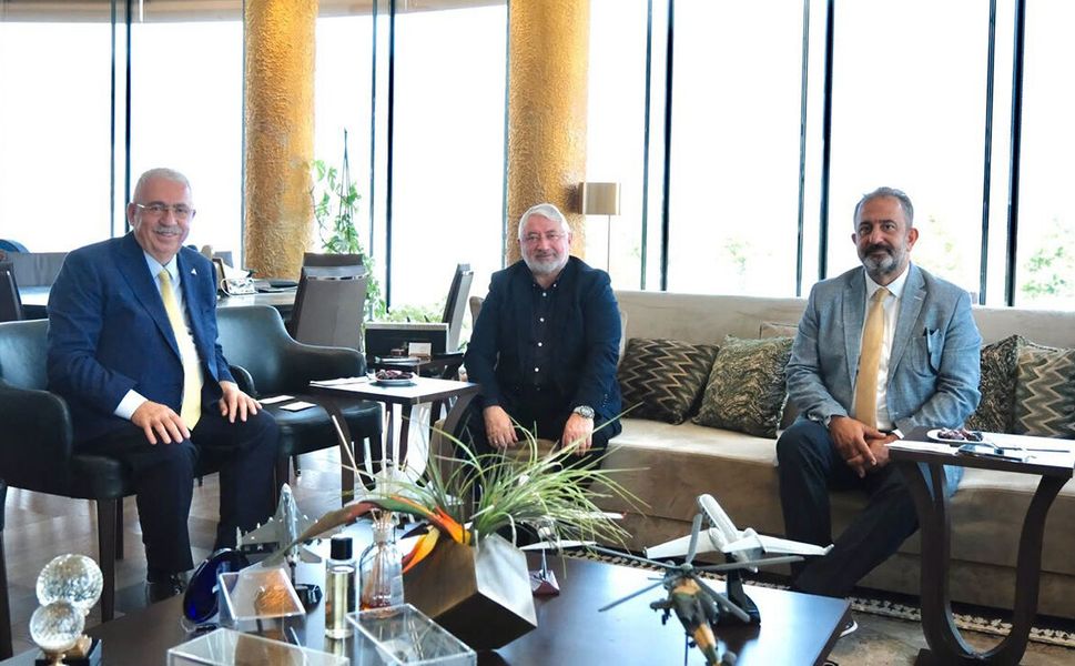 Çorum Belediye Başkanı Halil İbrahim Aşgın’dan Ahmet Ahlatcı’ya ziyaret