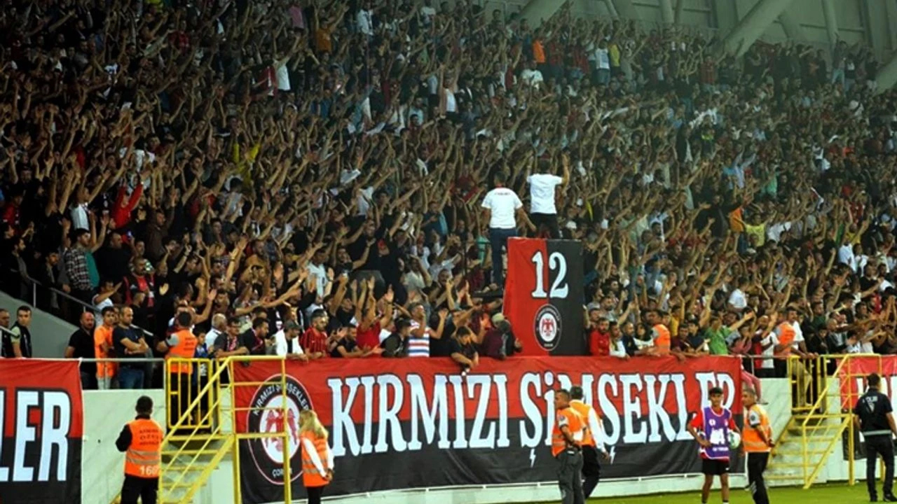 Taraftar