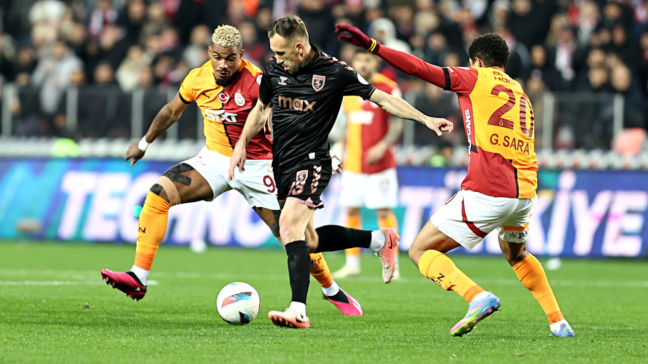 Reeder Samsunspor: 0 - Galatasaray: 1 (ilk yarı)