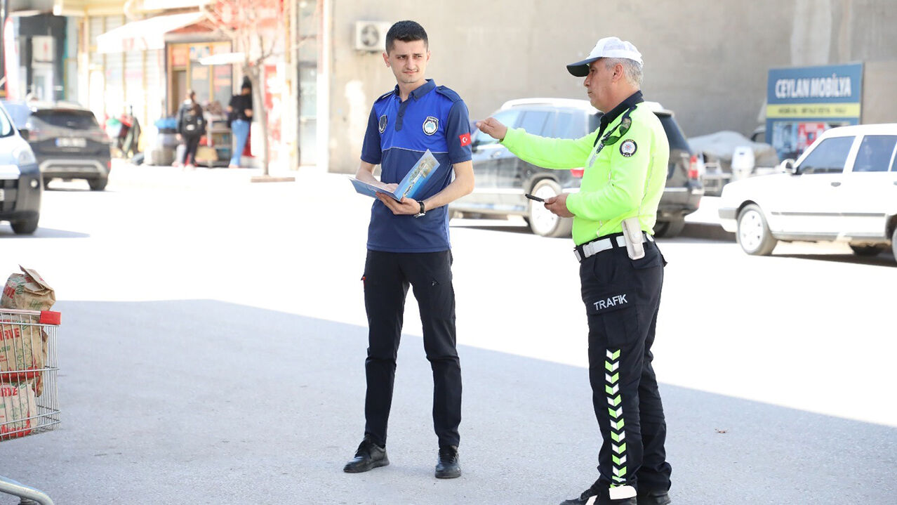 Alaca'da Kaldırım Işgallerine Geçit Verilmiyor 4