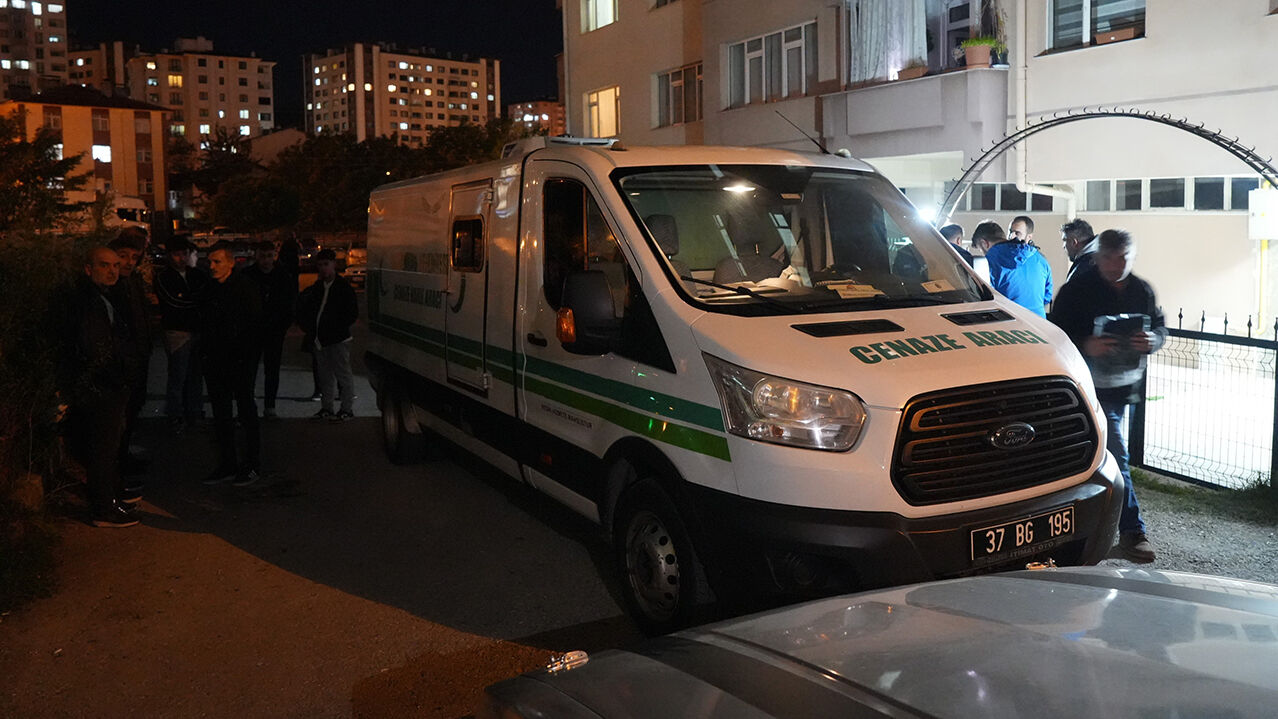 Boşanma Aşamasındaki Eşini Öldüren Polis Memuru, Ağırlaştırılmış Müebbet Hapis Cezasına Çarptırıldı 3