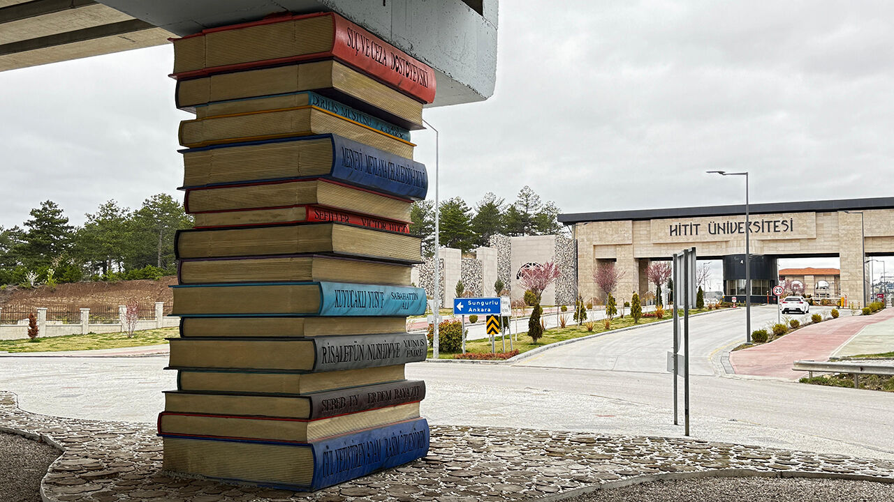 Hitituniversitesigirisi (6)