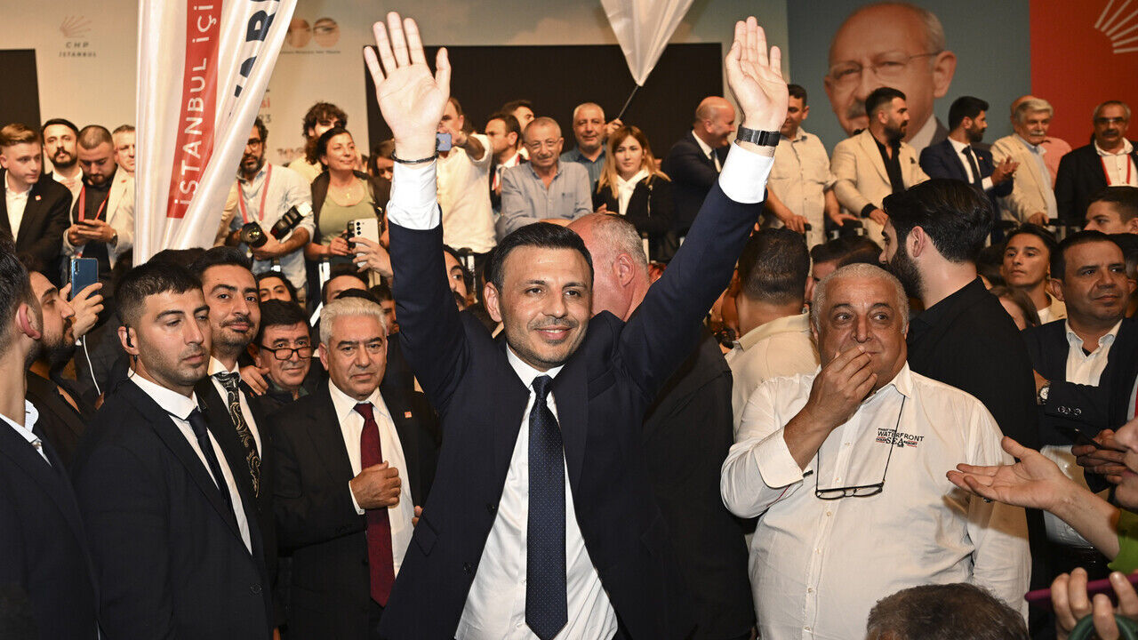Ozgur Celik Kimdir Kac Yasinda Chp Istanbul Il Baskani 17447966211636 2