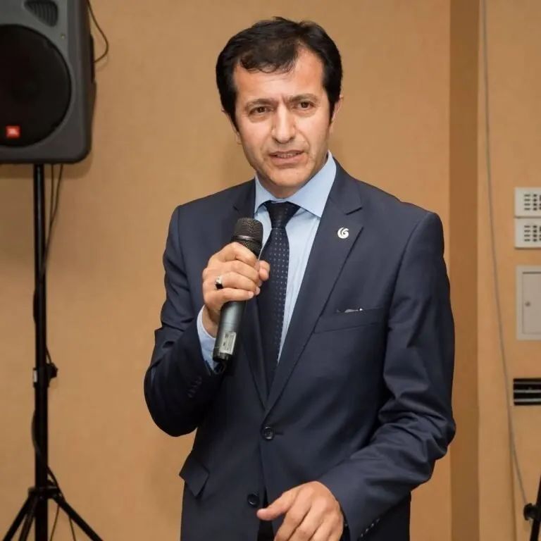 Ozturk Emiroglu Kimdir (1)