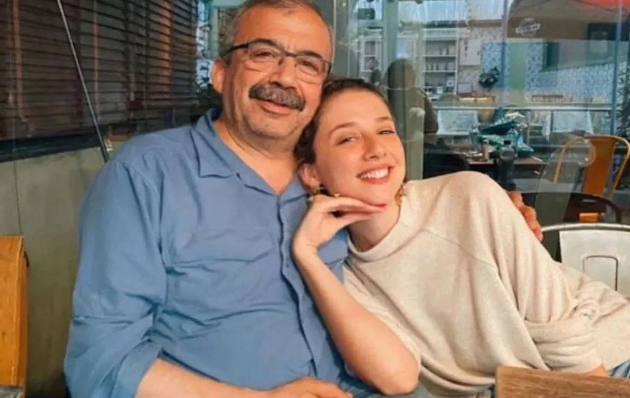 Sirri Sureyya Onderin Kizi (3)