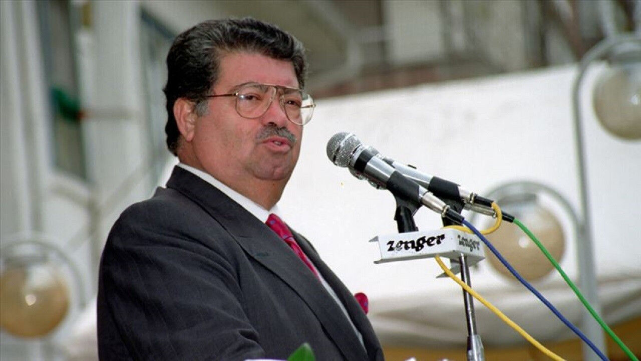 Turgut Ozal 3