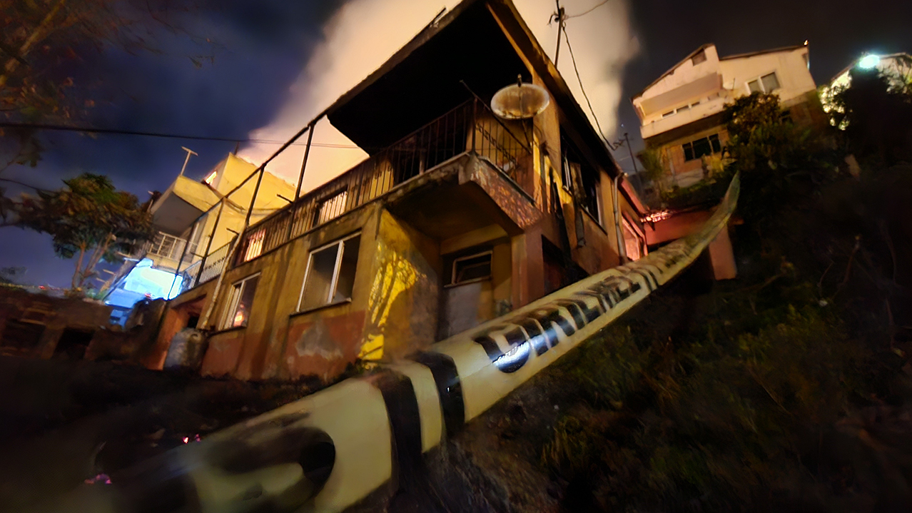 Zonguldak’ta Korkutan Yangın İki Katlı Ev Küle Döndü, Bir Kişi Hayatını Kaybetti 2