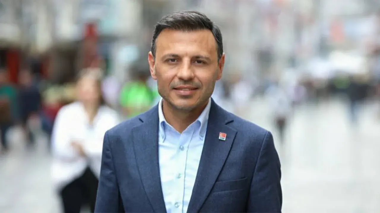 Chp Istanbul Il Başkanı Özgür Çelik