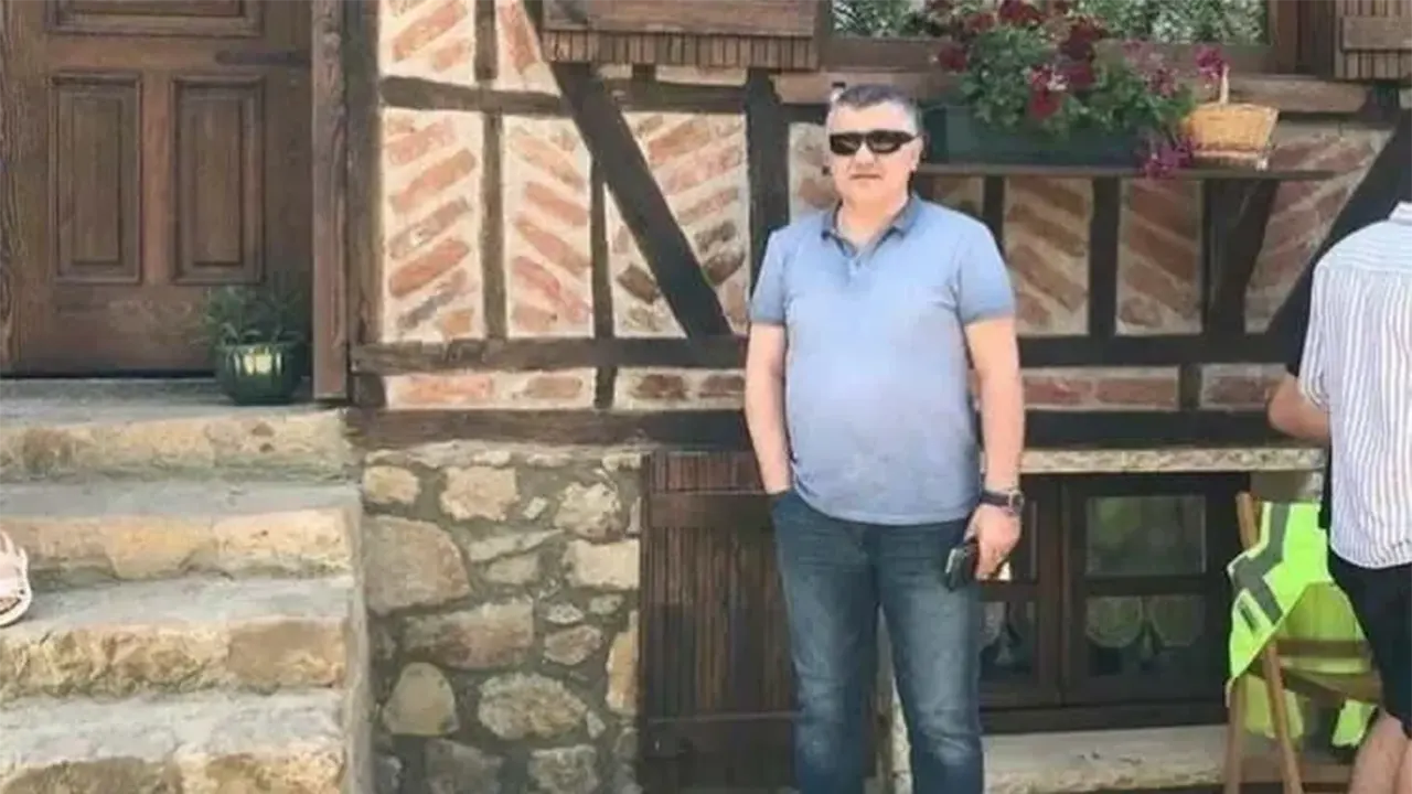 Eski Polis Ajan Çıktı