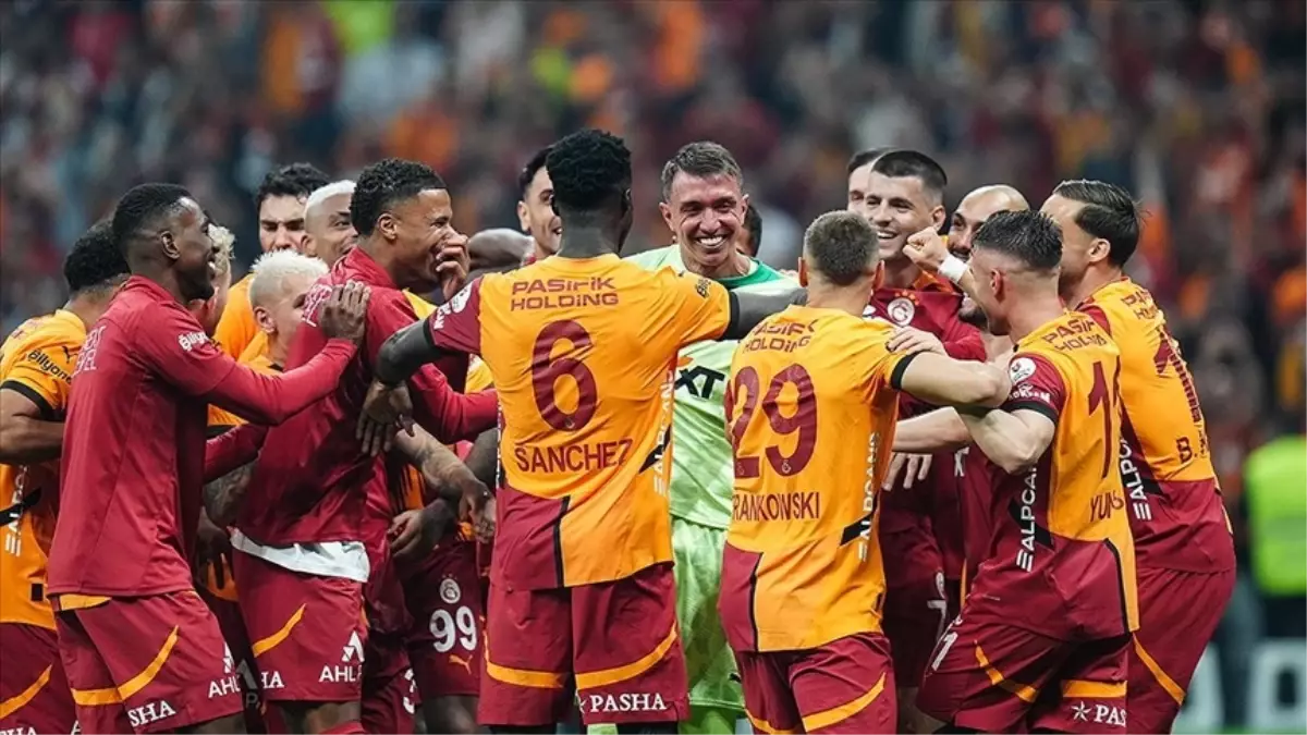 Galatasaray Yenikapi Kutlama Ne Zaman Gs 18650289 7846 Amp