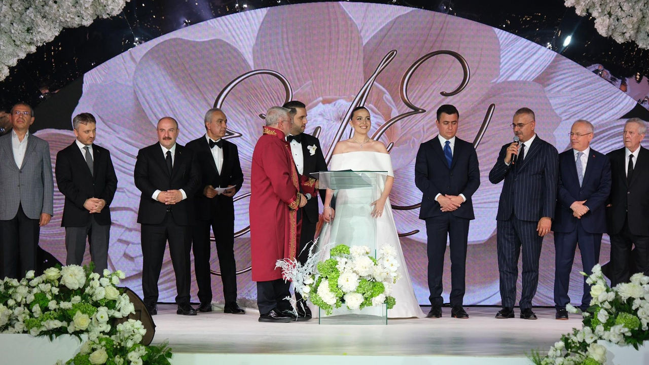Ahmet Emin Ahlatcı ve Elif Engin'in Muhteşem Çorum Düğünü: Medyada Gündem Yaratacak Detaylar!
