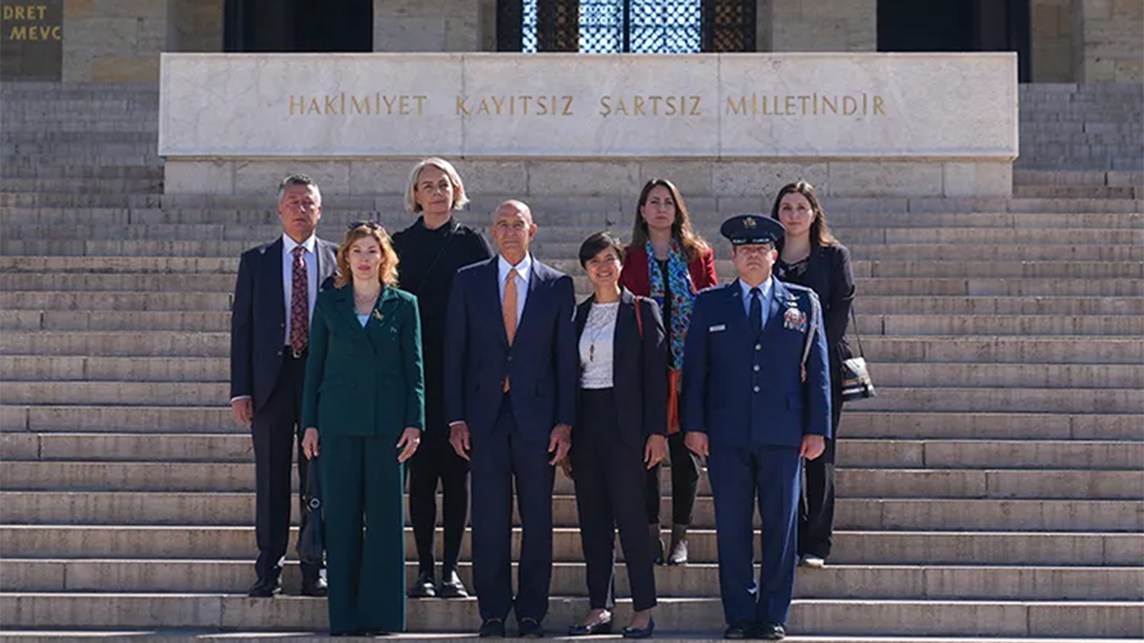 Abd’nin Yeni Ankara Büyükelçisi Göreve Başladı, Ilk Durağı Anıtkabir Oldu 2