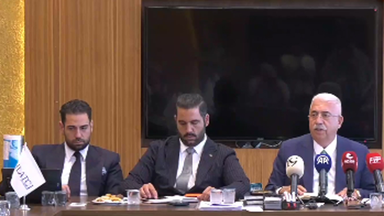 Ahmet Ahlatcı'nın Şok Vasiyeti: Vefatından Sonra Nereye Defin Edileceğini Açıkladı!