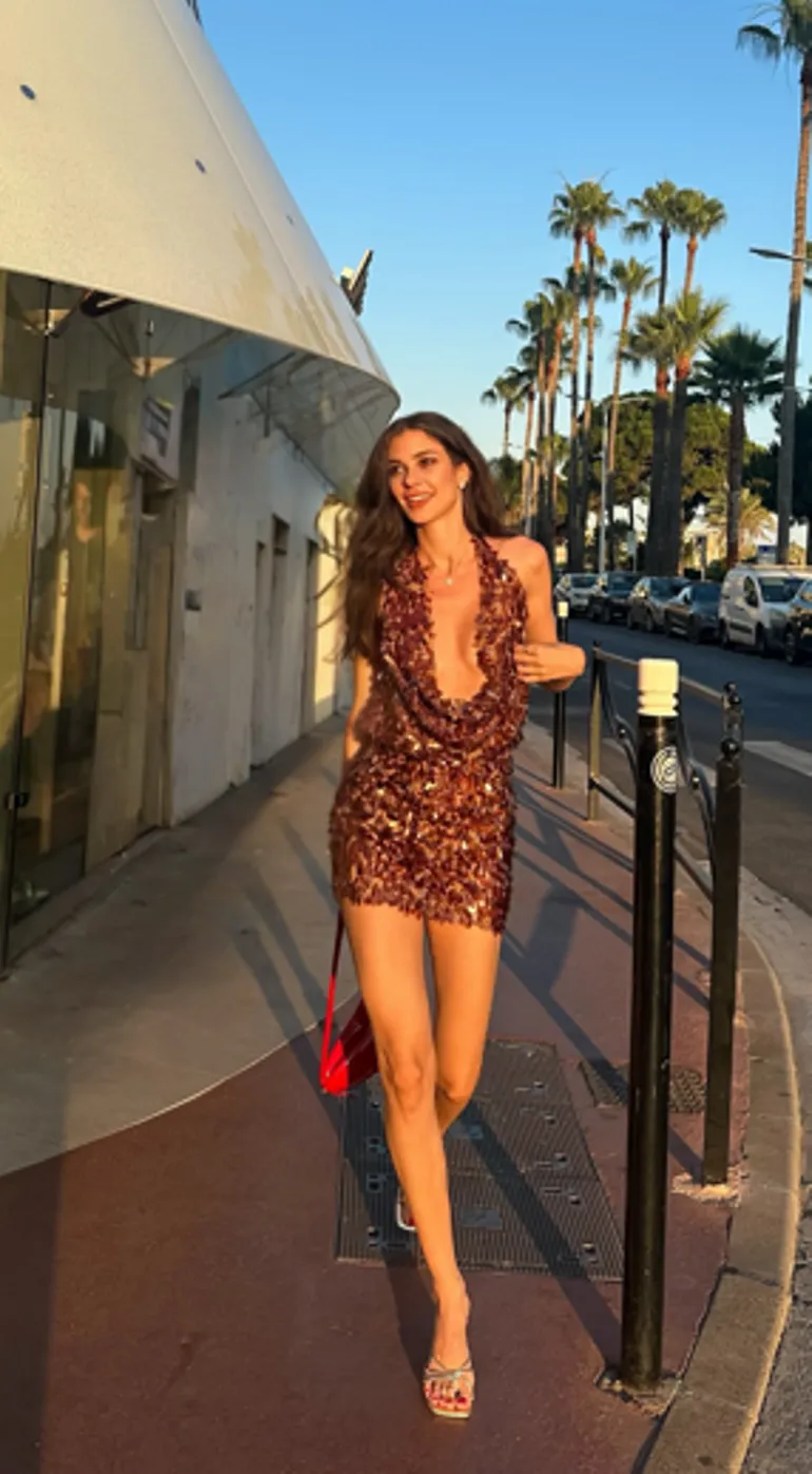 Defne Samyeli Ve Kızları 3