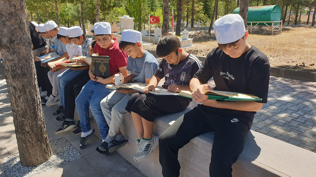 Alacakurankursusehitlik (2)