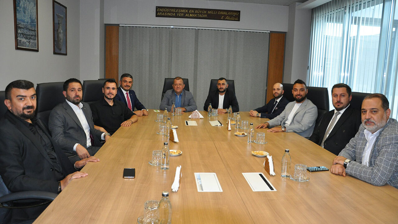 Corumfktsoziyaret (1)