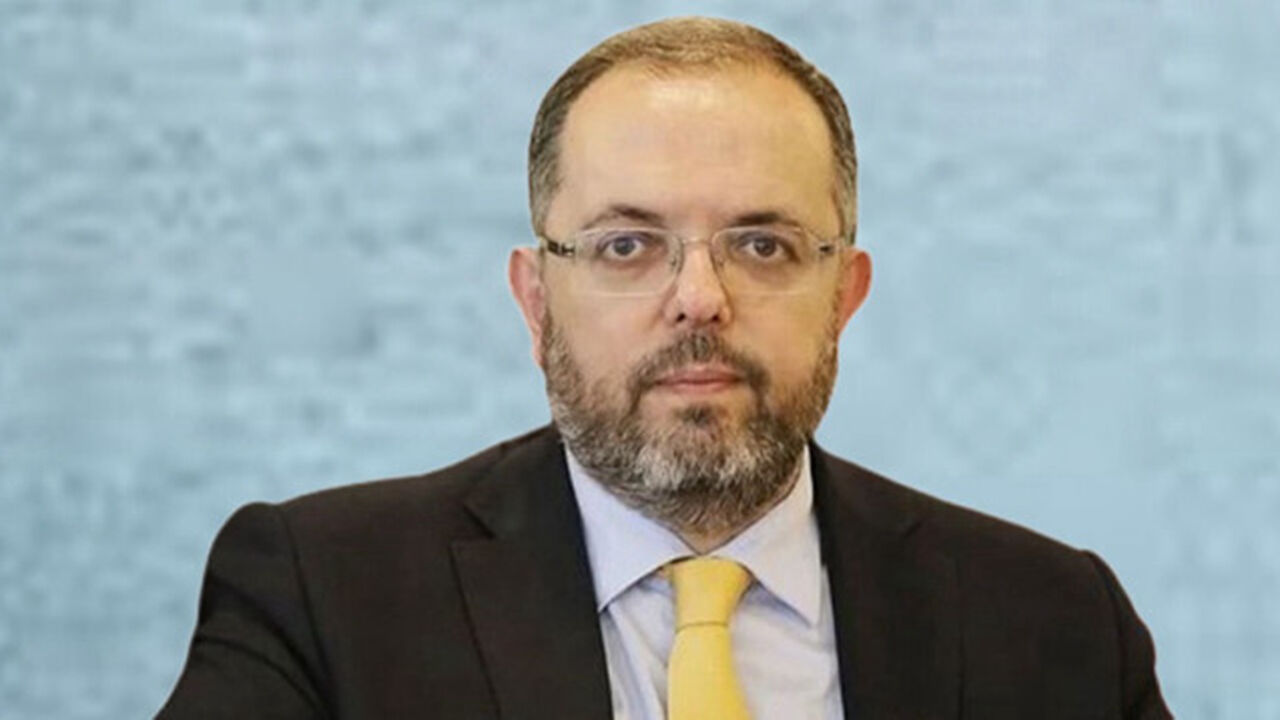Erhan Afyoncu2