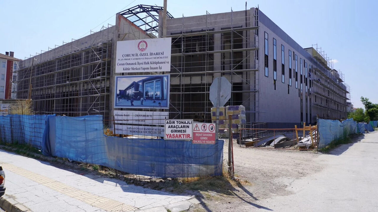 Osmancıkkaymakamıkutuphane (5)