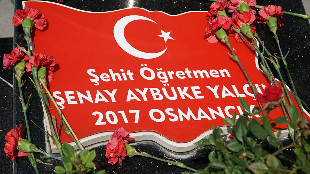 Aybuke (2)