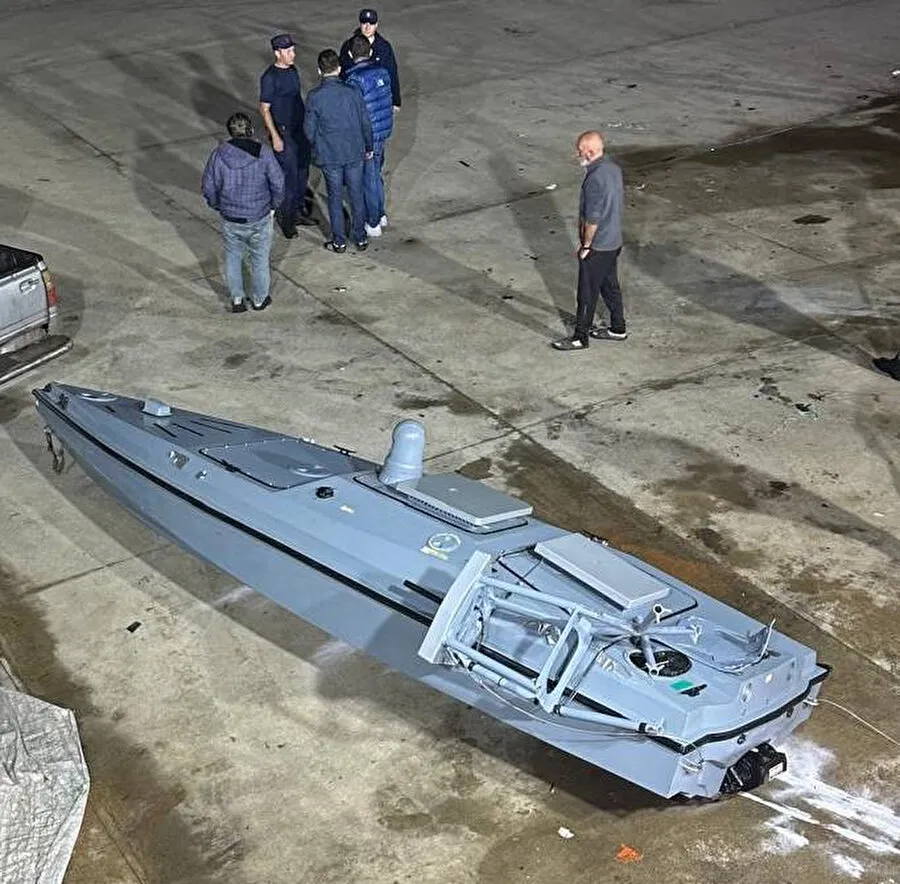 Balıkçıların Bulduğu Insansız Deniz Aracı Bomba Paniği Yarattı2