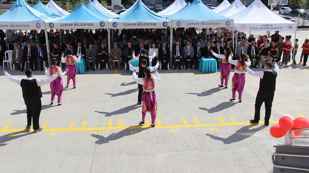 Ilkogretimhaftasıkutlama (5)