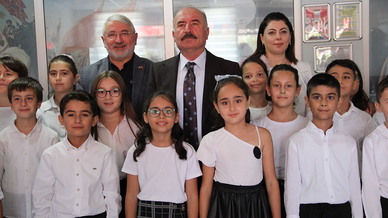 Ilkogretimhaftasıkutlama (9)