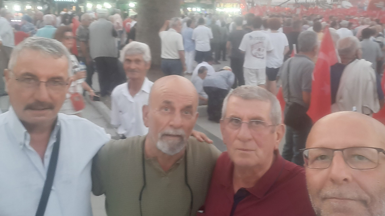 Kargısinopmitingi (3)