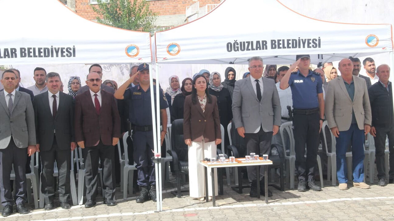 Oguzlarilkogretimhaftası (1)