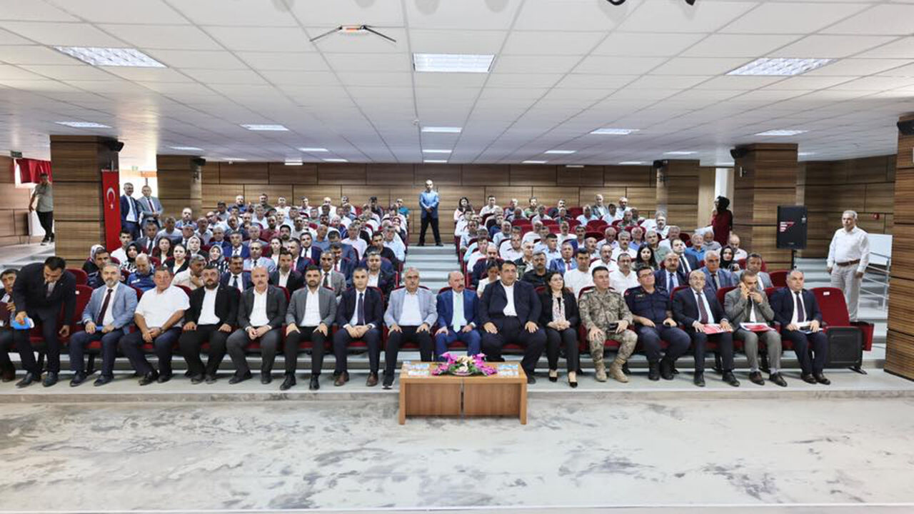 Osmancıkmuhtarlartoplantısı (1)-1
