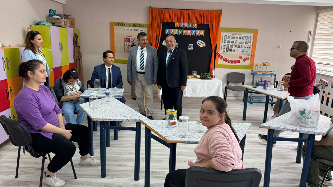Osmancıkokulziyaret (3)